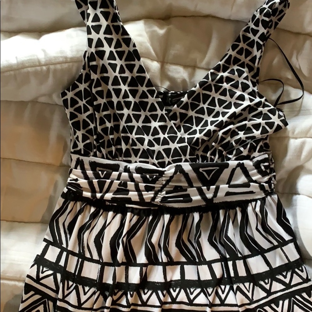 Dress - Picture 6 of 7